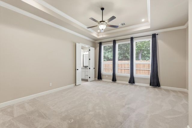 6901 Golf Green Drive, Arlington, TX 76001