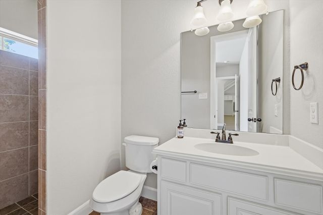 6901 Golf Green Drive, Arlington, TX 76001
