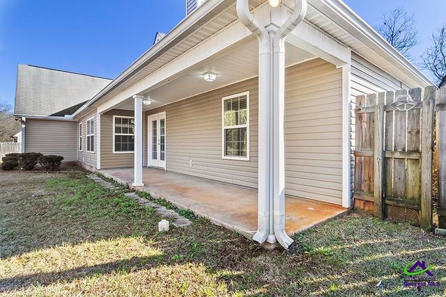 209 Grove Lane, Kathleen, GA 31047