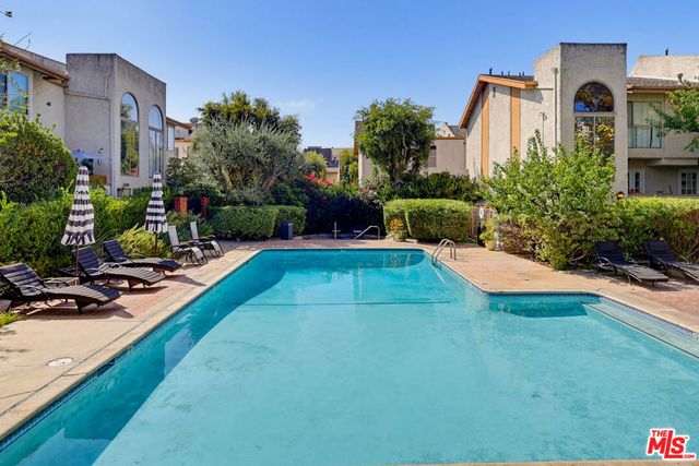 5339 Coldwater Canyon Avenue B, Los Angeles, CA 91401