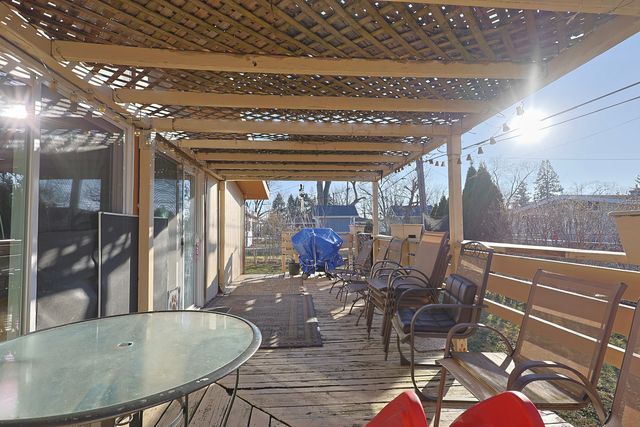 372 Nancy Lane, Wheeling, IL 60090