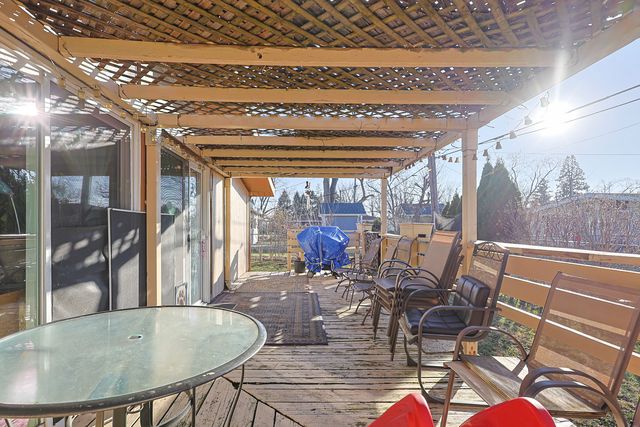 372 Nancy Lane, Wheeling, IL 60090