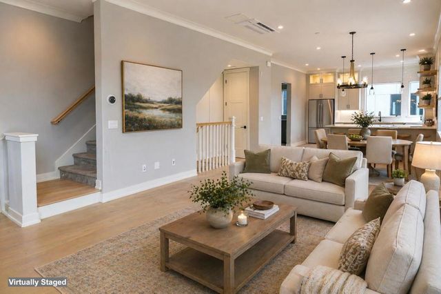 100 Koa Court, Palo Alto, CA 94306