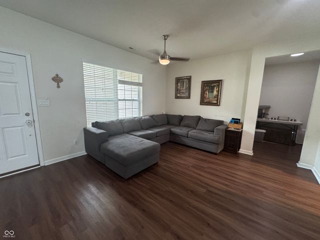4047 N Oval Lane, Greenwood, IN 46142