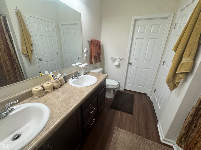 4047 N Oval Lane, Greenwood, IN 46142