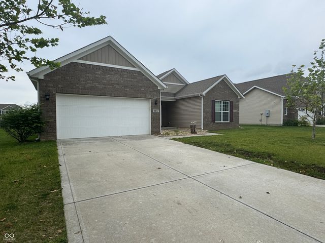 4047 N Oval Lane, Greenwood, IN 46142