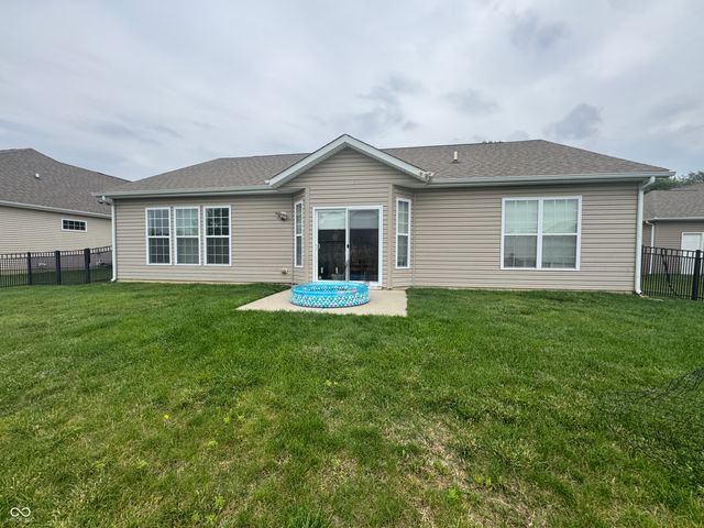 4047 N Oval Lane, Greenwood, IN 46142