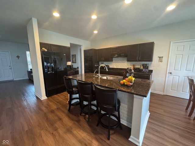 4047 N Oval Lane, Greenwood, IN 46142