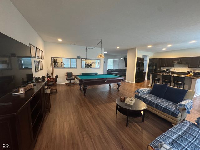 4047 N Oval Lane, Greenwood, IN 46142