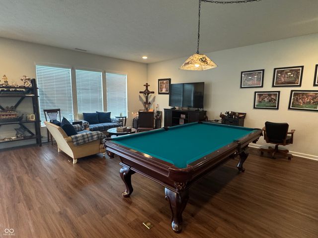 4047 N Oval Lane, Greenwood, IN 46142