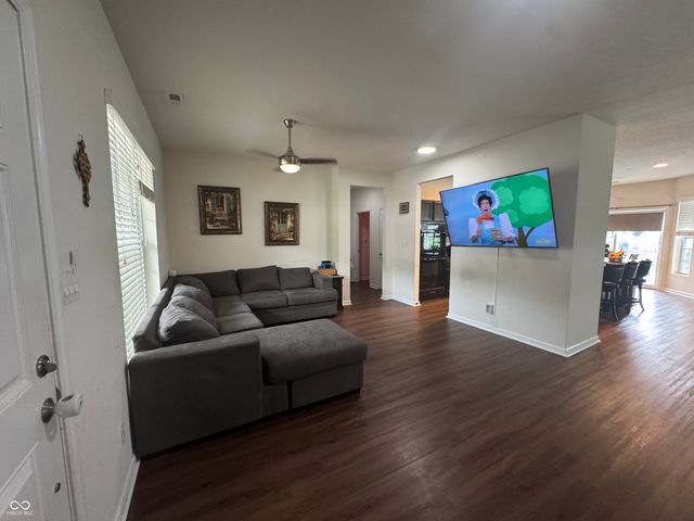 4047 N Oval Lane, Greenwood, IN 46142