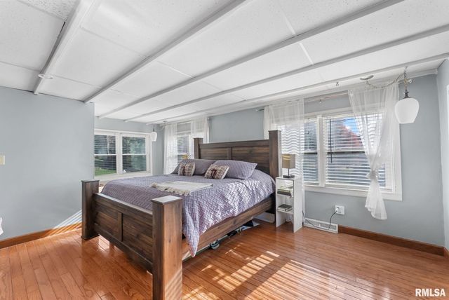 1406 26TH Street, Bettendorf, IA 52722