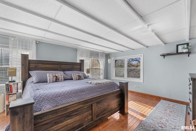 1406 26TH Street, Bettendorf, IA 52722