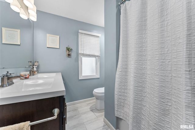 1406 26TH Street, Bettendorf, IA 52722