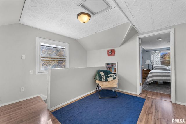 1406 26TH Street, Bettendorf, IA 52722