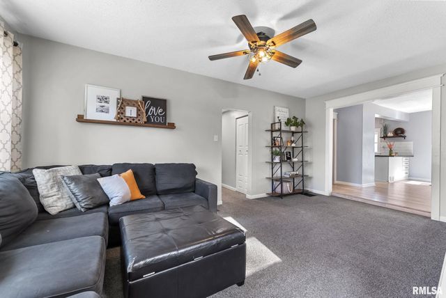 1406 26TH Street, Bettendorf, IA 52722