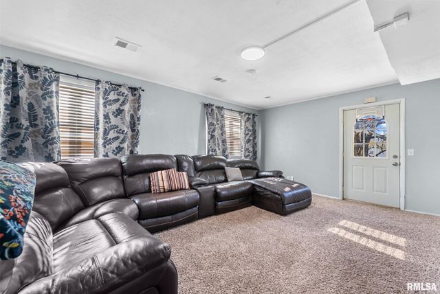 1406 26TH Street, Bettendorf, IA 52722