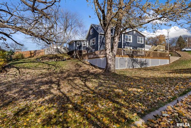 1406 26TH Street, Bettendorf, IA 52722