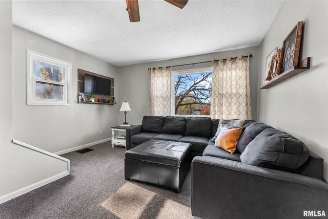 1406 26TH Street, Bettendorf, IA 52722