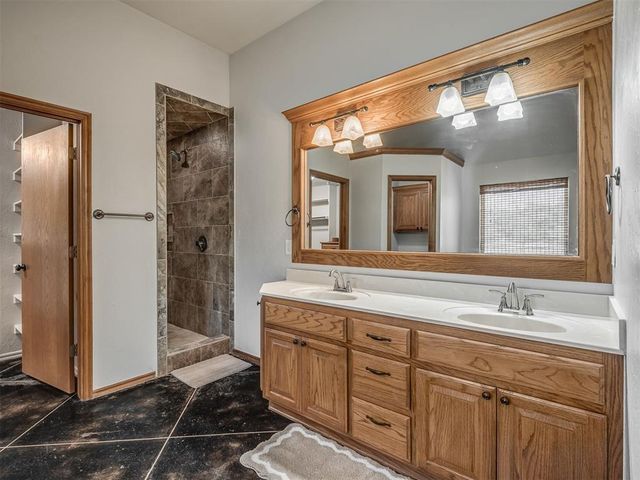 2805 NE Edmond Road, Piedmont, OK 73078