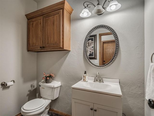 2805 NE Edmond Road, Piedmont, OK 73078