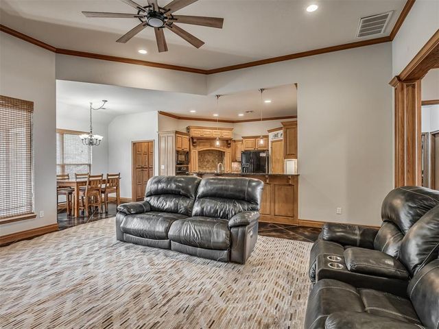 2805 NE Edmond Road, Piedmont, OK 73078