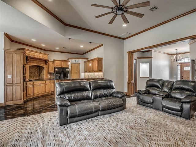 2805 NE Edmond Road, Piedmont, OK 73078