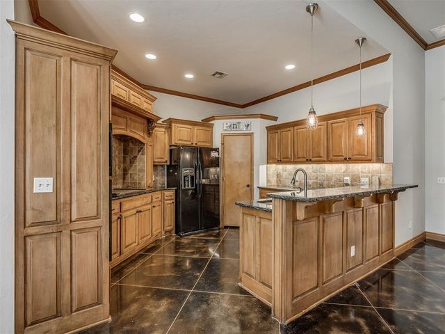 2805 NE Edmond Road, Piedmont, OK 73078
