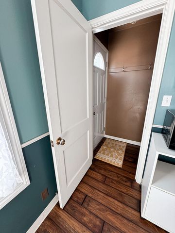 325 Lake Avenue S, Paynesville, MN 56362