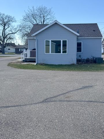 325 Lake Avenue S, Paynesville, MN 56362