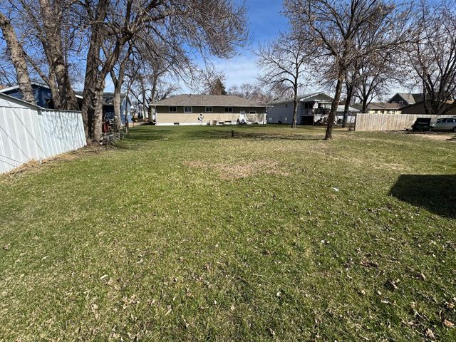 325 Lake Avenue S, Paynesville, MN 56362