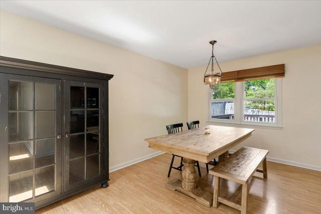 7001 SPUR RD, Springfield, VA 22153