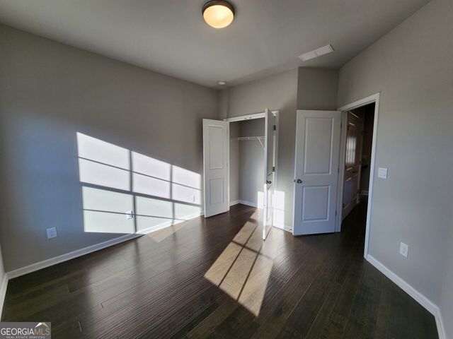 1520 Slopeside Loop, Smyrna, GA 30082
