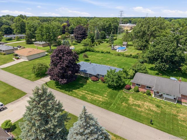 50628 Linda Lane, Shelby Charter Township, MI 48317