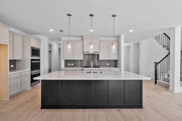 229 Pine Leaf Trail, Waxahachie, TX 75165