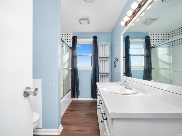 8025 Hosler Road, Leo, IN 46765