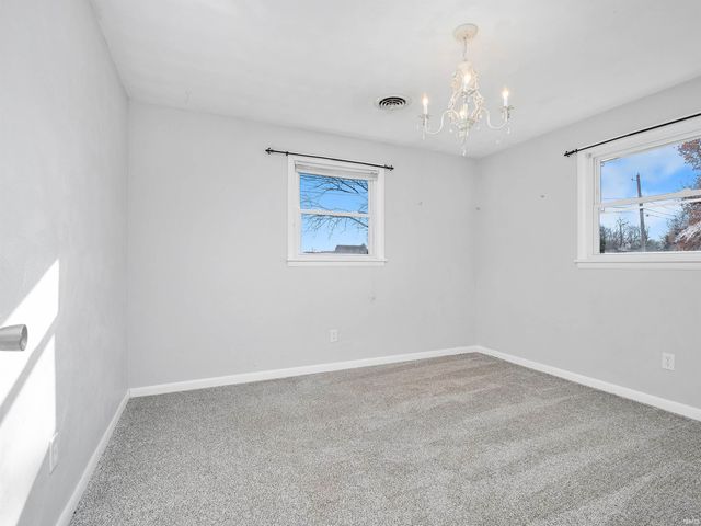 8025 Hosler Road, Leo, IN 46765