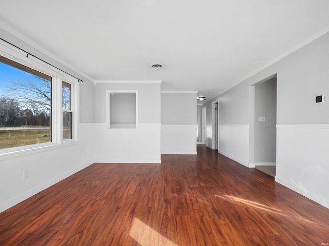 8025 Hosler Road, Leo, IN 46765