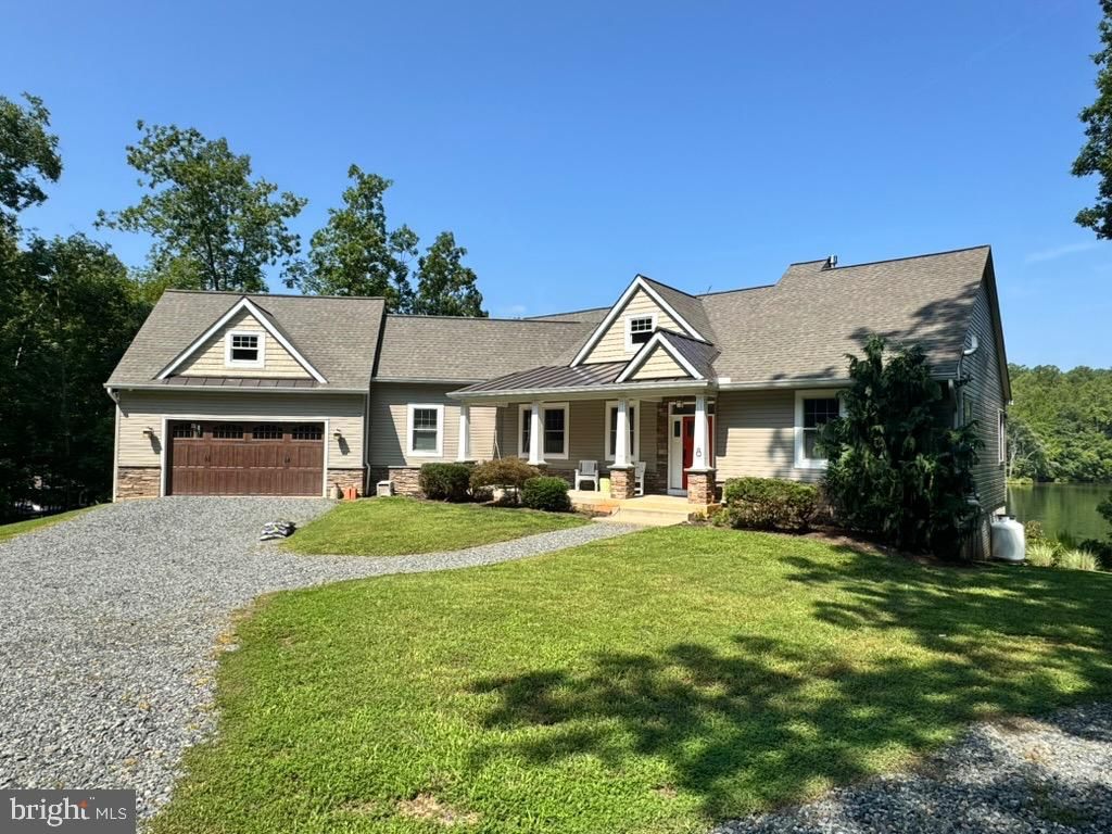 8 ELNOR RD, Bumpass, VA 23024