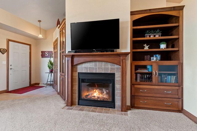 6732 Apple Blossom LANE, Greenleaf, WI 54126