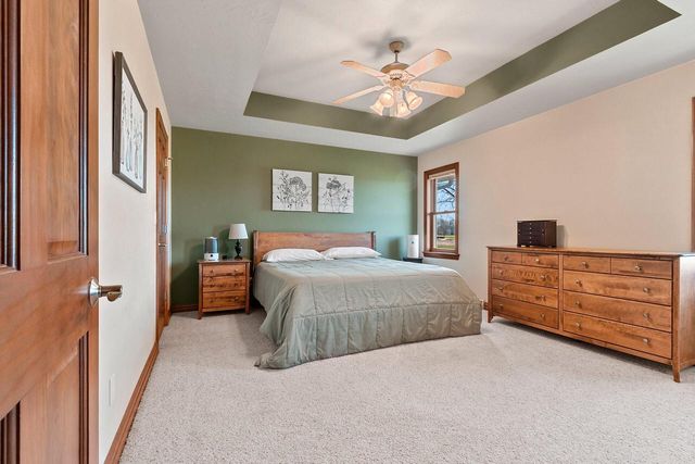 6732 Apple Blossom LANE, Greenleaf, WI 54126
