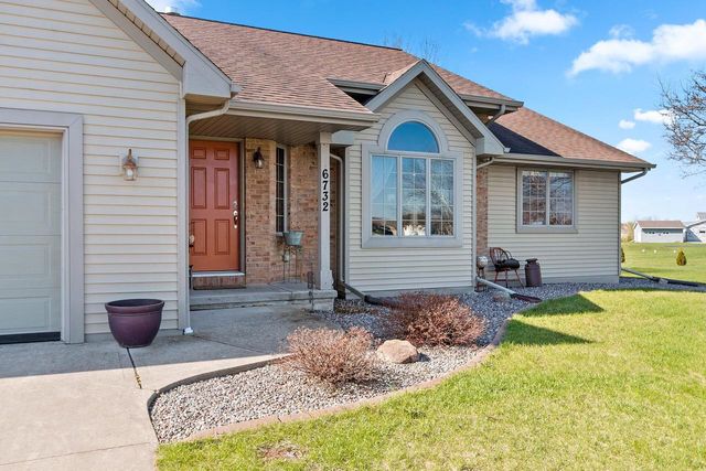 6732 Apple Blossom LANE, Greenleaf, WI 54126