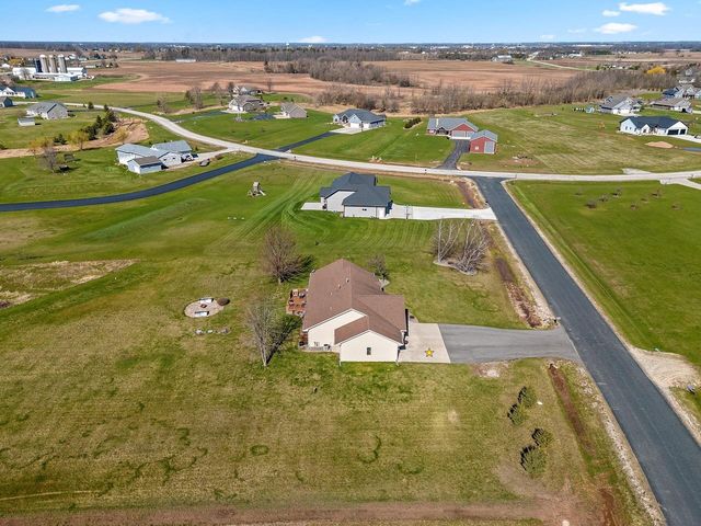 6732 Apple Blossom LANE, Greenleaf, WI 54126