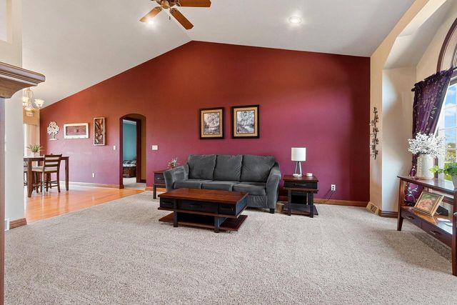6732 Apple Blossom LANE, Greenleaf, WI 54126