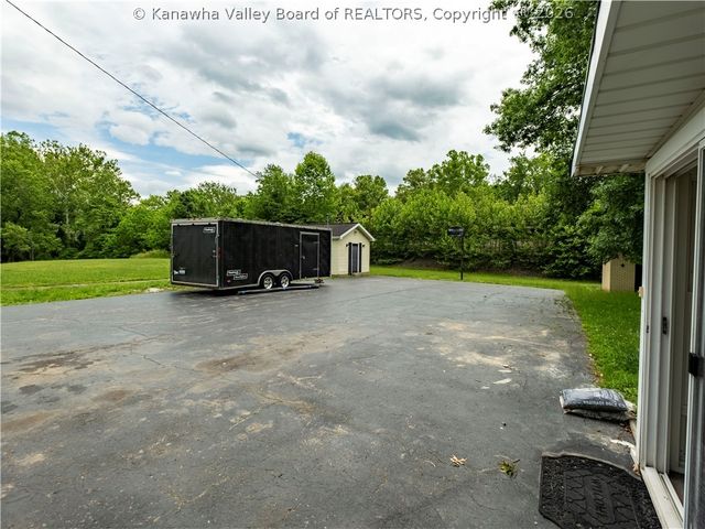 3367 Teays Valley Road, Hurricane, WV 25526