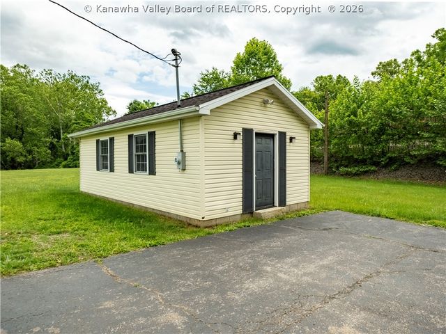 3367 Teays Valley Road, Hurricane, WV 25526