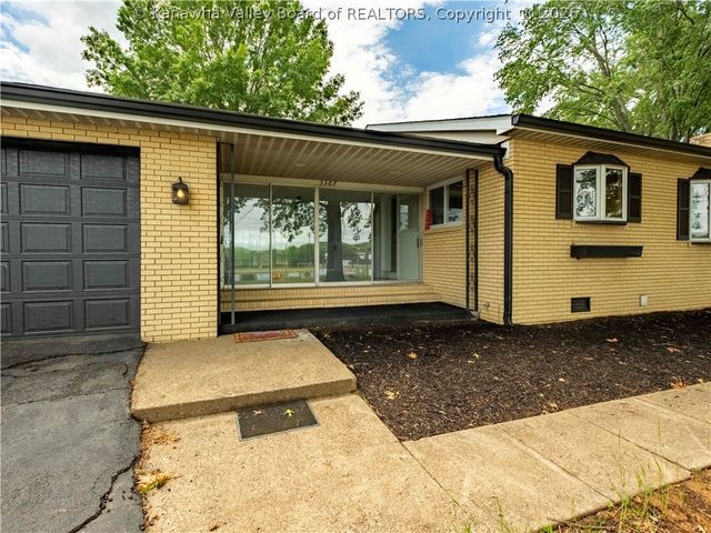 3367 Teays Valley Road, Hurricane, WV 25526