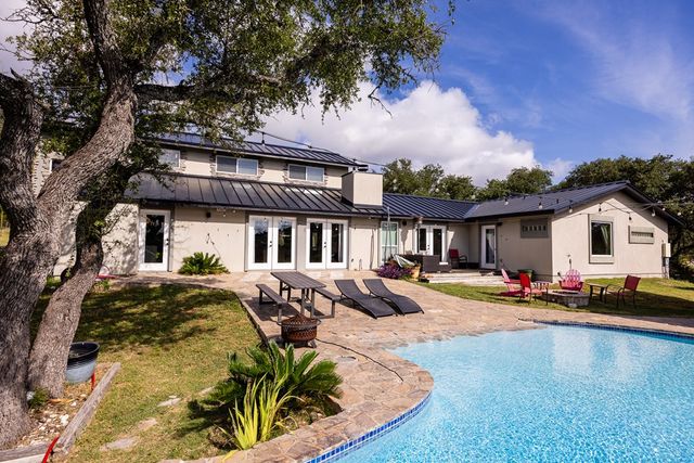 193 Doris Dr, Kerrville, TX 78028