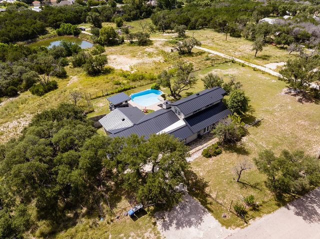 193 Doris Dr, Kerrville, TX 78028