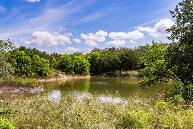 193 Doris Dr, Kerrville, TX 78028